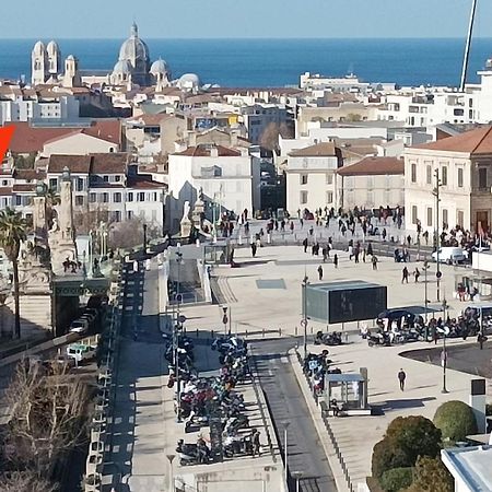 Ferienwohnung LA CASA DES PETITES MARIES terrasse clim wifi Marseilles Exterior foto
