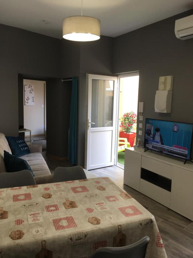 Ferienwohnung LA CASA DES PETITES MARIES terrasse clim wifi Marseilles Exterior foto